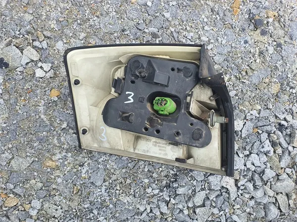 Audi A4 B6 Luz Trasera Derecha Depo image 5