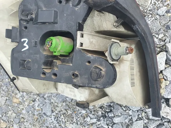 Audi A4 B6 Luz Trasera Derecha Depo image 7