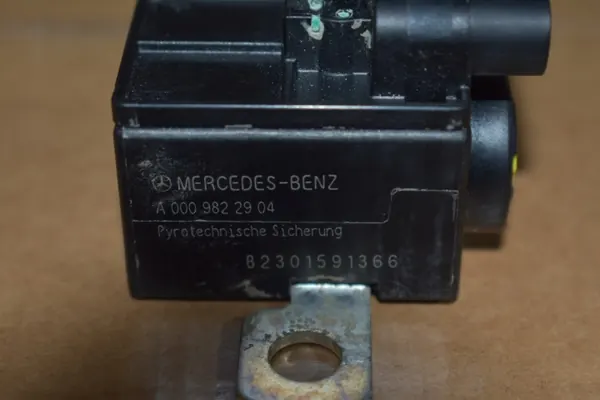Mercedes Sicherung OEM A0009822904 55 - Gebraucht image 3