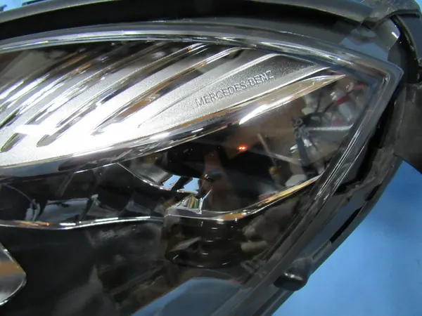 Linker Mercedes W212 Lift LED Europa1 image 5