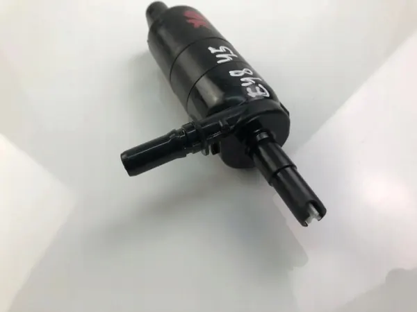 BMW ruitenwissermotor OEM 14507151 - Gebruikt image 3