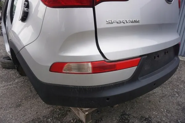 KIA SPORTAGE III SL Tailgate 737003U010 Glass 871103U030 image 4