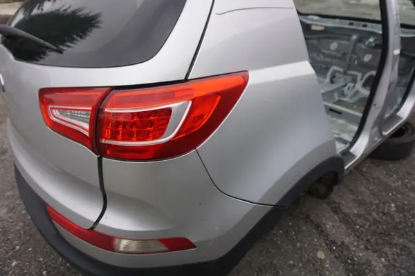 KIA SPORTAGE III SL Tailgate 737003U010 Glass 871103U030 image 6