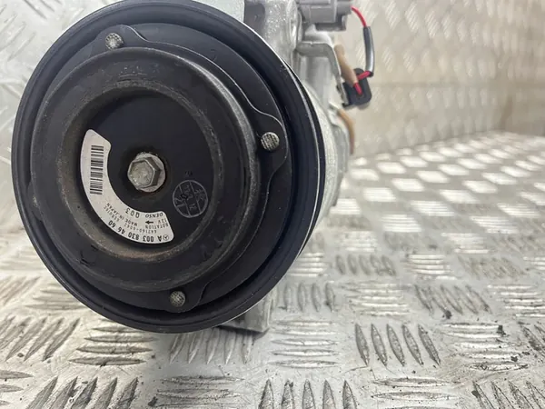 Compresor de aire acondicionado Mercedes A0038304660 image 3