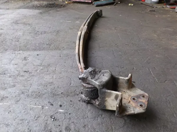 Ressort Volvo FL Gauche OEM 3953304 - Occasion image 4