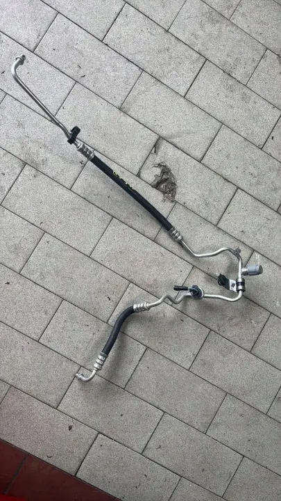 Conduto AC Renault Megane V OEM 924405MS1A - Usado image 2