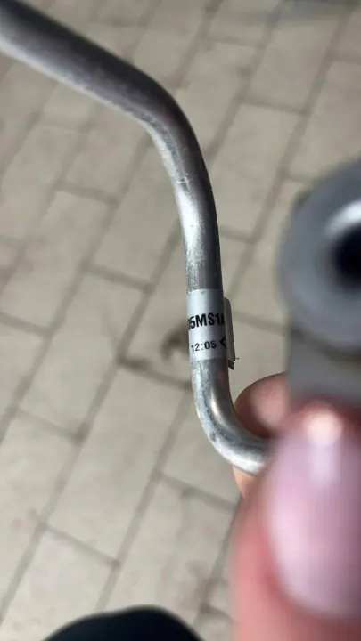 Conduto AC Renault Megane V OEM 924405MS1A - Usado image 3