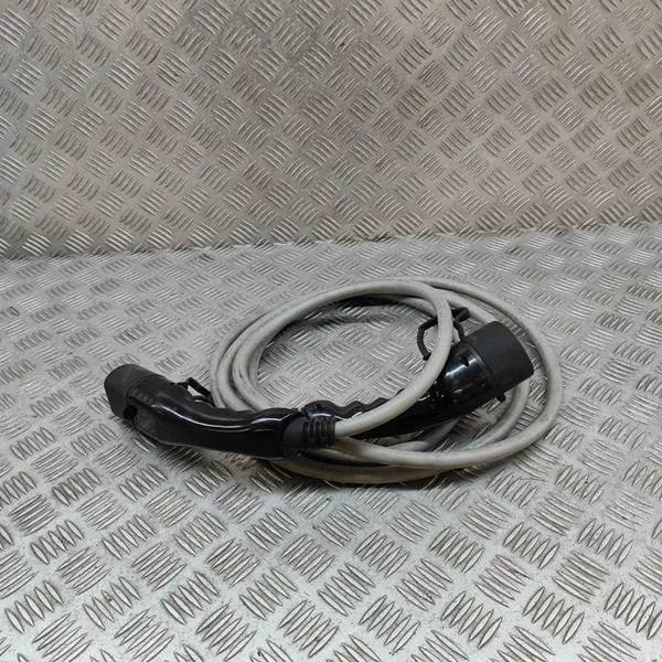 Cable de carga batería Kia EV6 OEM 66639ADE91 image 4