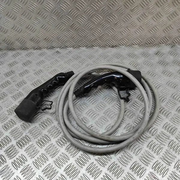 Cable de carga batería Kia EV6 OEM 66639ADE91 image 5