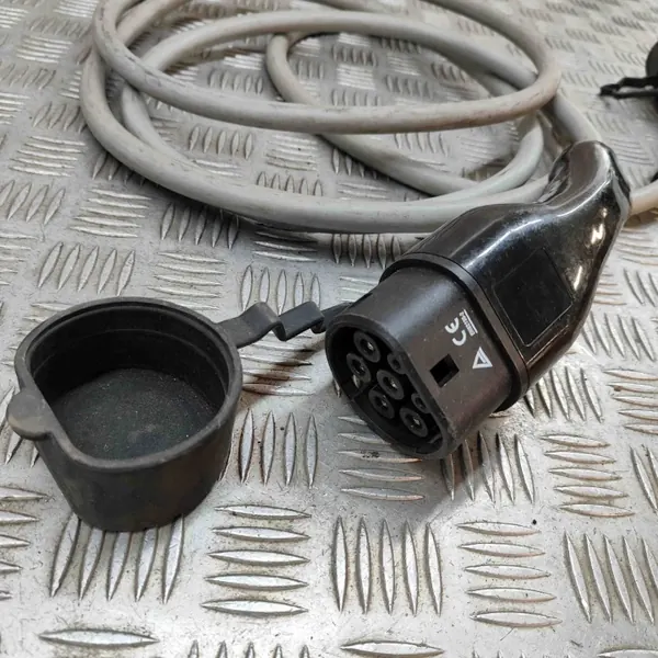 Cable de carga batería Kia EV6 OEM 66639ADE91 image 8