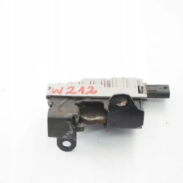 Cerradura capó Mercedes W212 OEM A2128800160 - Usado image 8