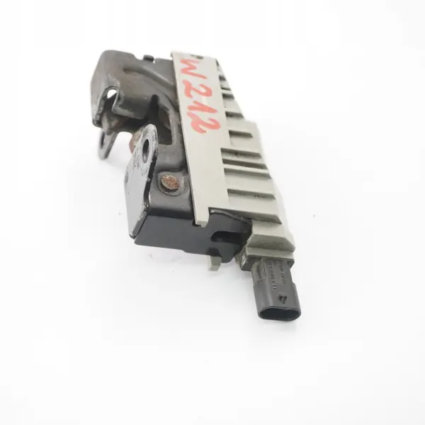 Cerradura capó Mercedes W212 OEM A2128800160 - Usado image 9