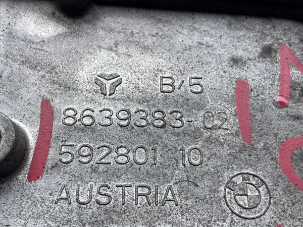 BMW 8639383 Aandrijfassteun Gebruikt image 3