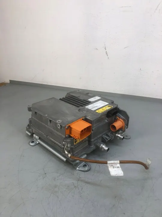 Mercedes-Benz EQA 2022 Invertteri OEM A2430008599 image 3
