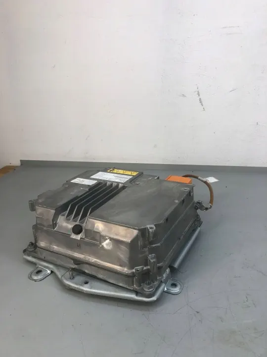 Mercedes-Benz EQA 2022 Invertteri OEM A2430008599 image 4