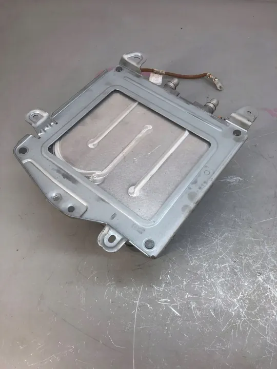 Mercedes-Benz EQA 2022 Invertteri OEM A2430008599 image 5