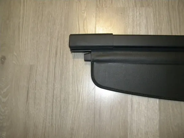 Store de coffre VW Touran OEM 1T0867871AG Occasion image 4