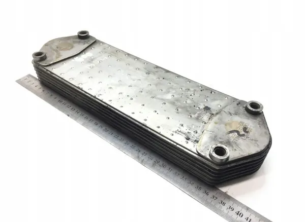 Scania Motorölkühler OEM 1400861 - Gebraucht image 2