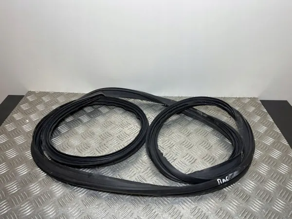 Junta de maletero SsangYong Korando OEM FOB23097 image 2