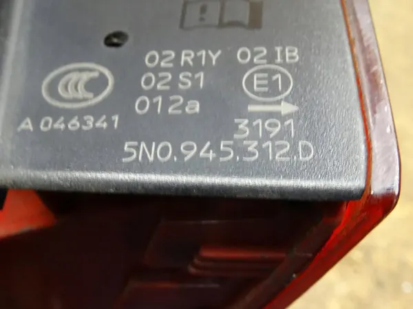 VW TIGUAN 5N LIFT 11-16 Luz Trasera Derecha 5N0945096Q image 5