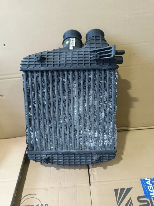 Maserati Intercooler OEM 2323232224223242233224243332313332221332333 image 2
