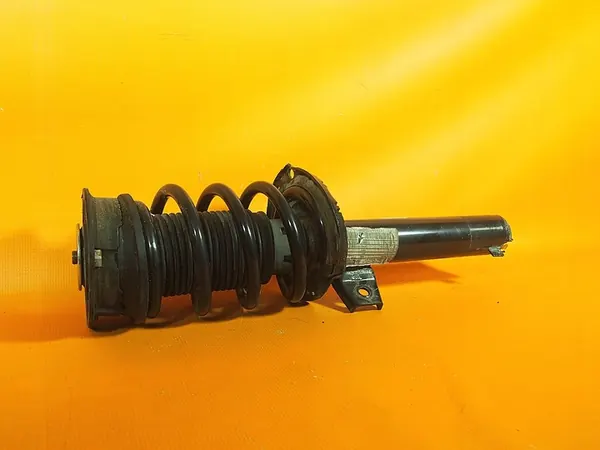 B134 - Ammortizzatore Anteriore VW Audi Sinistro 5Q0412103E image 3