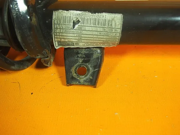 B134 - Ammortizzatore Anteriore VW Audi Sinistro 5Q0412103E image 8