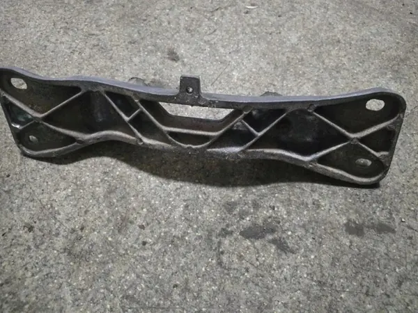 Suporte caixa BMW 5 TOURING E34 OEM 1138578 image 3