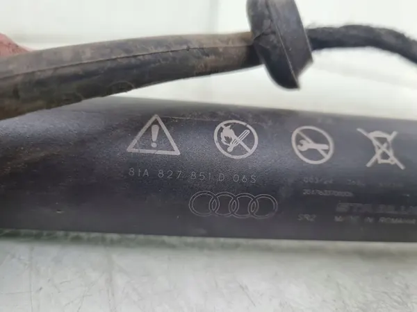 OEM 81A827851D Audi Q2 Bagageluckdämpare Höger Sida image 3