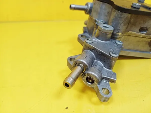 Vacuümpomp OEM DRC98983 voor Audi A4 B6 1.9 TDI image 4