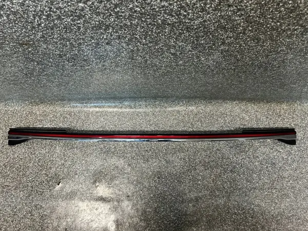 Tercera Luz de Frenado BMW 7 G11 LCI Revestimiento Maletero image 2