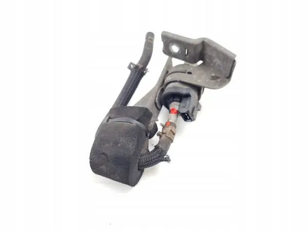 Toyota Verson Polttoainepumppu OEM MAM48724 - Käytetty image 3