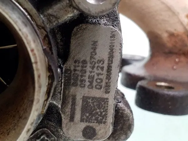 Volkswagen OE 04E145704N Turboaggregat image 5