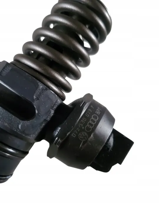Pompe d'injection OEM 07Z130073F pour VW T5 2.5 TDI image 5