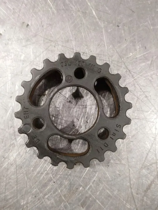 Volkswagen Caddy 2013 Engrenagem da bomba de injeção OEM 03L130111G image 5