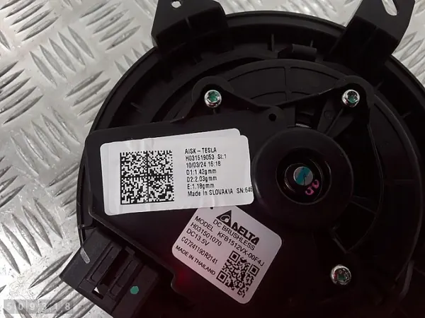 Ventilateur de chauffage Tesla OEM h031519053 - Occasion image 5