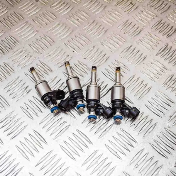 Nissan Qashqai II 1.6 TCE Injektor 16600BV80A image 2