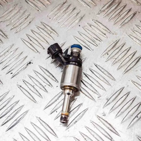 Nissan Qashqai II 1.6 TCE Injektor 16600BV80A image 3