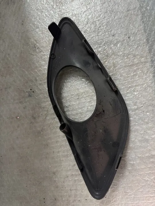 Grille de pare-chocs droite MERCEDES SPRINTER W910 W907 image 2