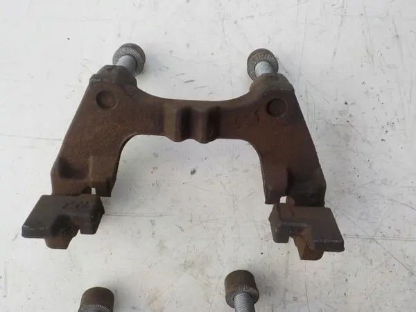 Support de serrage arrière VW T-ROC 22r 2.0 TSI OEM image 5