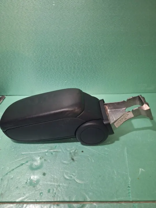 Fram justerbar armstöd OEM 8P0864207F 6PS svart läder image 2