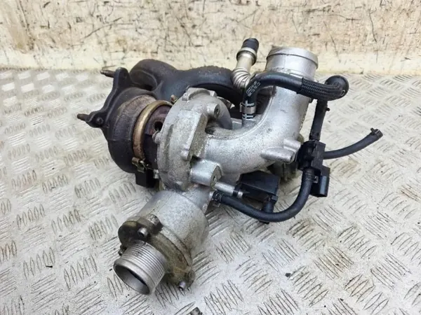 Turbo AUDI A4 B8 2.0L 105kW 2010 OEM 06H145702Q image 2