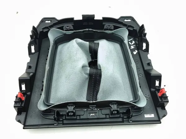 Mazda CX-5 2022 Linke Halterung OEM KB7W64341 image 9