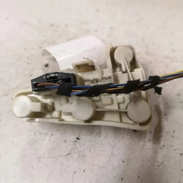 BMW 3 E90 baklykta kontakt OEM 6937474 image 3
