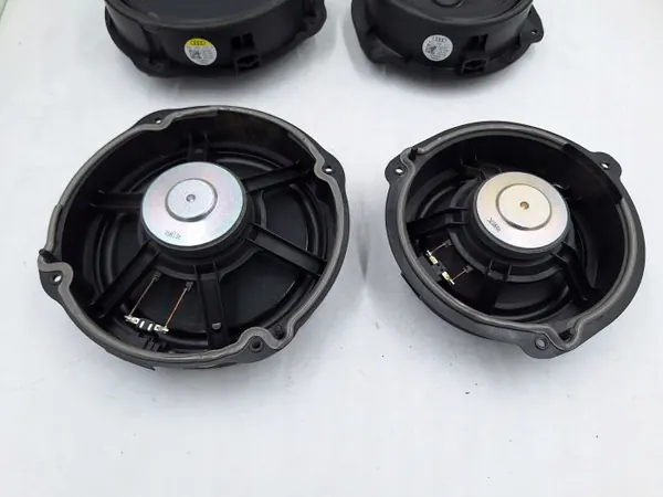 Audi Q3 83A Soundsystem OEM 83A035411/415 image 5