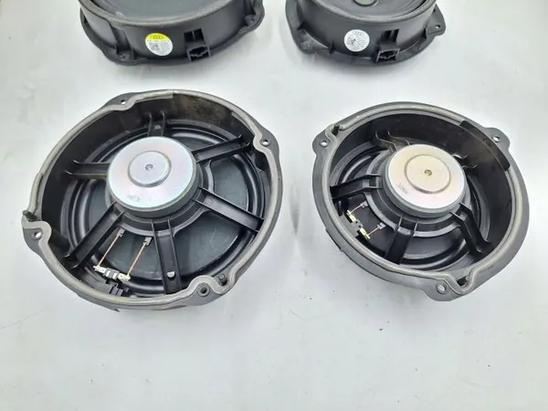 Audi Q3 83A Soundsystem OEM 83A035411/415 image 6