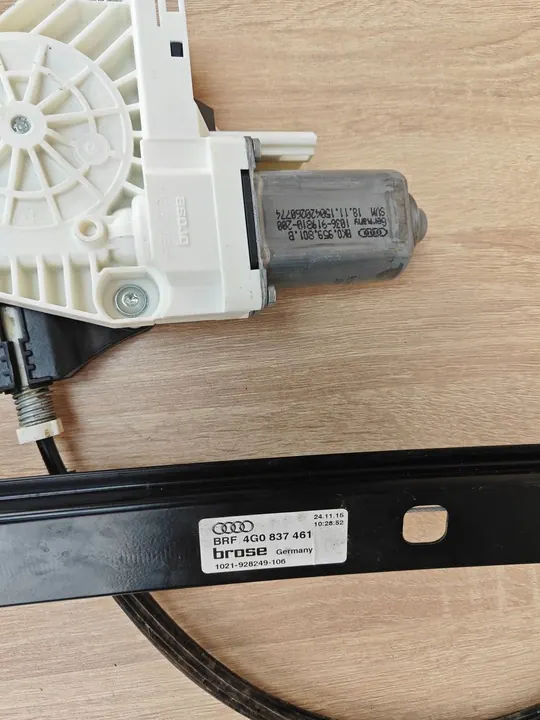 Motor do elevador de vidro dianteiro esquerdo Audi A6 C7 image 4