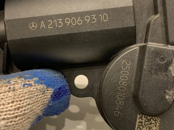 Actionneur de clapet d'échappement Mercedes GLE A2139069310 image 4