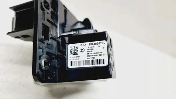 Vaihteiston mekanismi OEM 98440967ZD Peugeot 2008 II:lle image 3