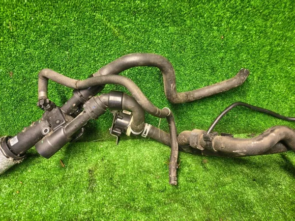 Opel Insignia B 1.6T Waterslangenset OEM 55598682 image 3